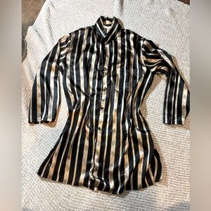 Victoria Secret Over size Top